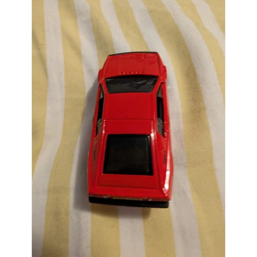 2014 HOT WHEELS LOTUS ESPRIT S1 RED 1:64 DIECAST 2 3/4